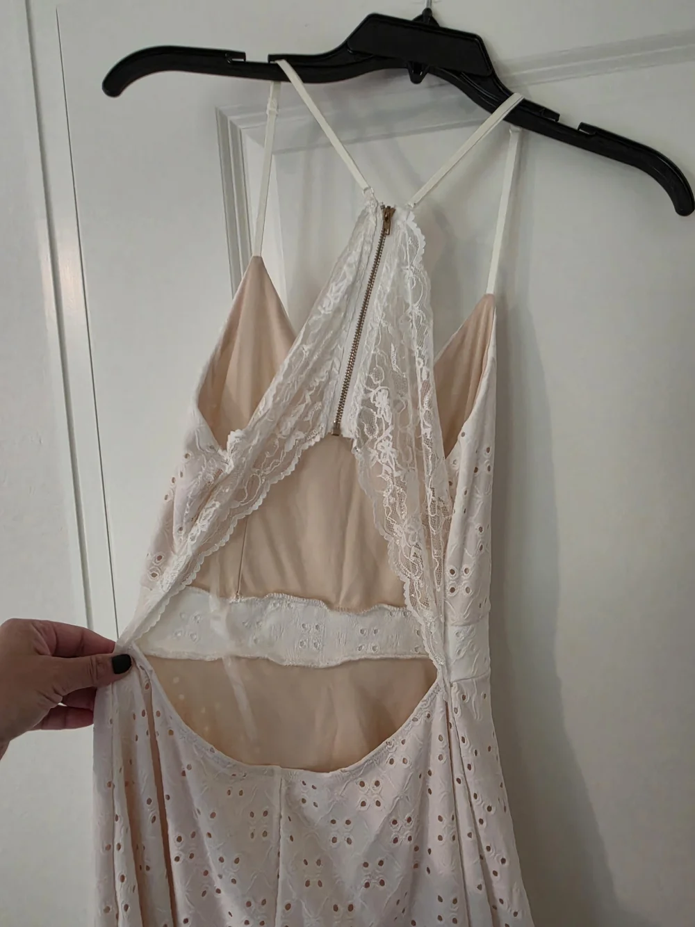 Studio 1940 Cream Eyelet Midi Dress with Tie-Back Straps - Picture 4 of 6